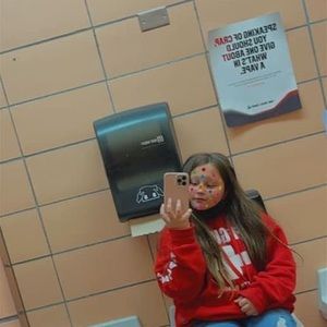 Meet your Posher, Selena